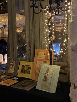 Ausstellung der Goldbilder von Paula Moreike auf dem Advent- und Weihnachtsmarkt Ausstellung der Goldbilder von Paula Moreike auf dem Advent- und Weihnachtsmarkt