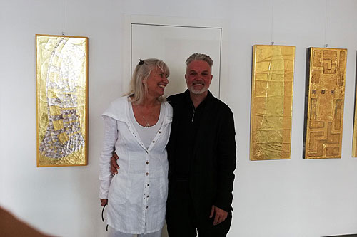 Paula Moreike und Wolf Haussner bei der Ausstellung in der Galerie Kontor in Berlin Charlottenburg 2019 Paula Moreike und Wolf Haussner bei der Ausstellung in der Galerie Kontor in Berlin Charlottenburg 2019